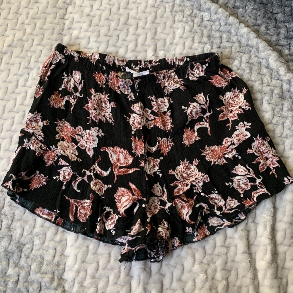Flowy shorts